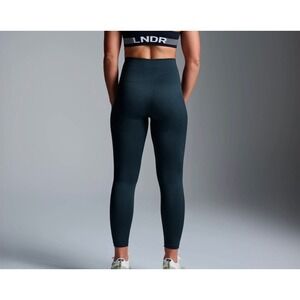 NEW LNDR Chisel 7/8 Extreme Compression Leggings L-XL Marine Seamless High Rise